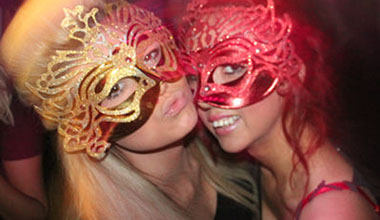 snapperazzi night life